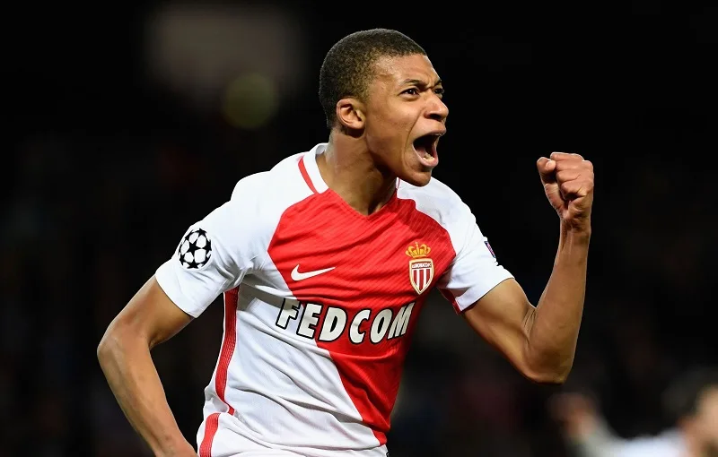 mbappe-so-ao-bao-nhieu