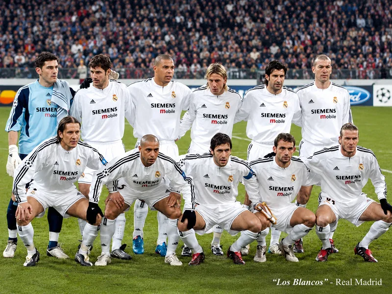Los Blancos là biệt danh của Real Madrid gắn với màu áo trắng tinh khôi