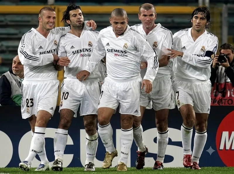 Los Galácticos là biệt danh gắn với dàn siêu sao Real Madrid
